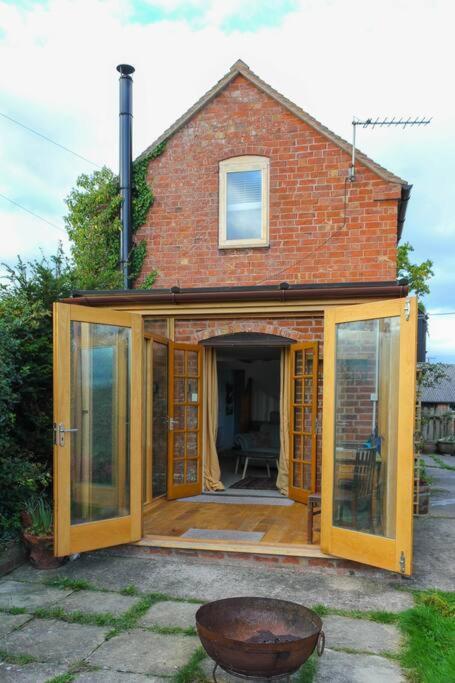 Rural Cottage Getaway Shrewsbury Exterior foto